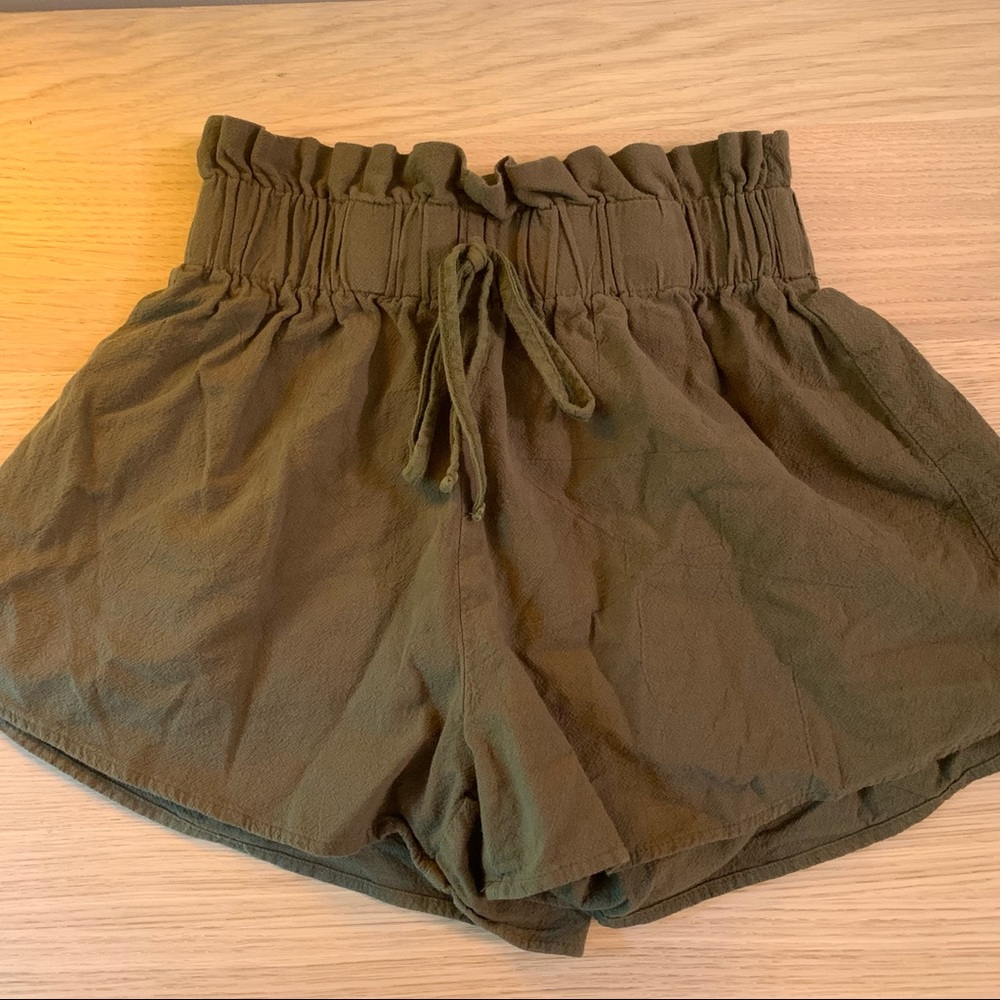 Paperbag Waist Lightweight Shorts
